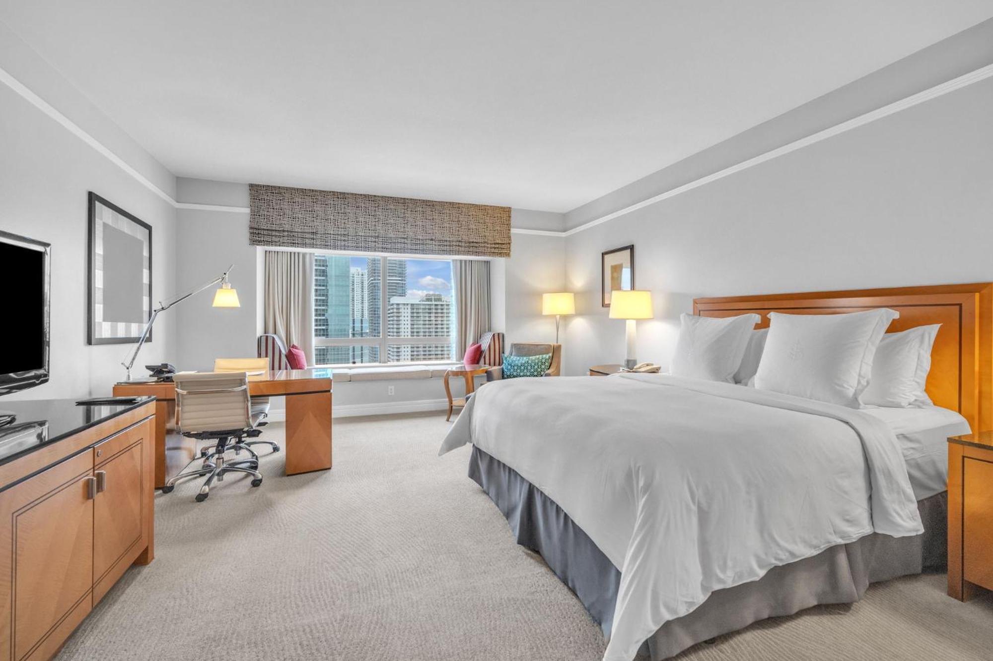 2 Bedroom Or King Studio Suites Four Seasons Hotel Miami Free Wi-Fi & Free Parking ภายนอก รูปภาพ