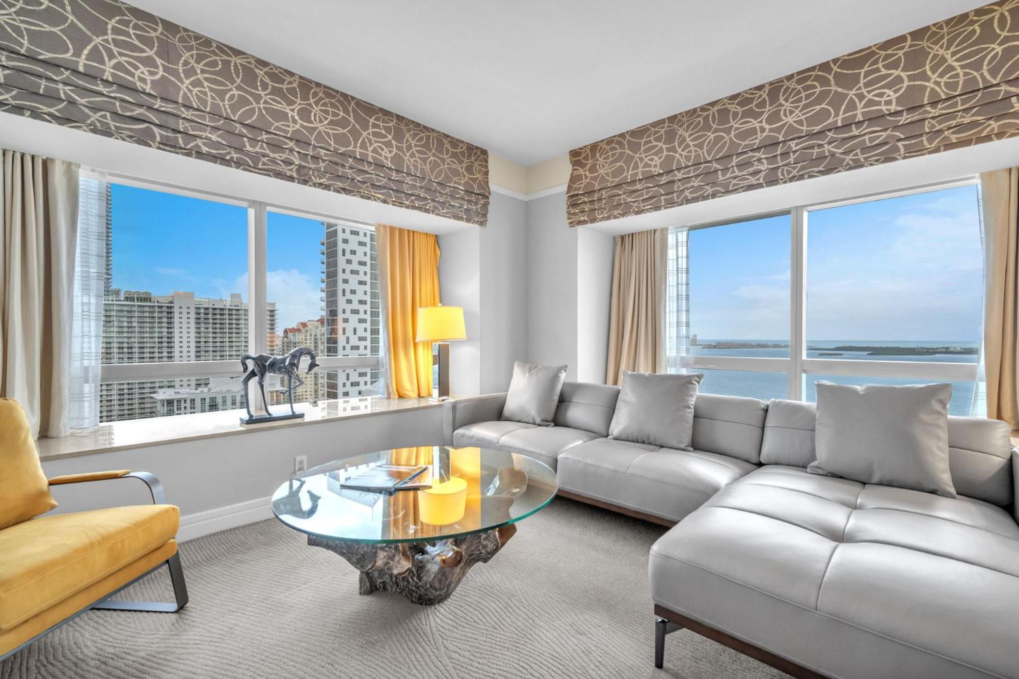 2 Bedroom Or King Studio Suites Four Seasons Hotel Miami Free Wi-Fi & Free Parking ภายนอก รูปภาพ