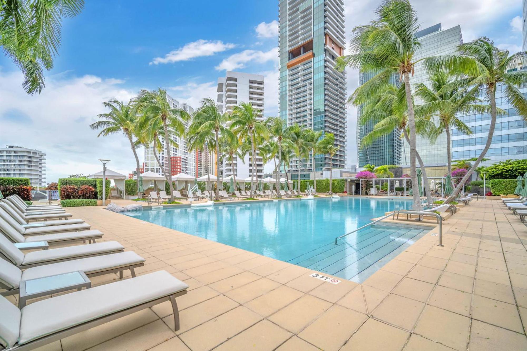 Spacious 2 Bedroom 2 Bath & Studio Suites In The Four Seasons Hotel Miami High Floors ภายนอก รูปภาพ